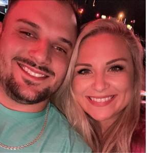 Meet your Posher, Whitley